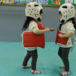 귀여운 아이들의 무술 시범 움짤